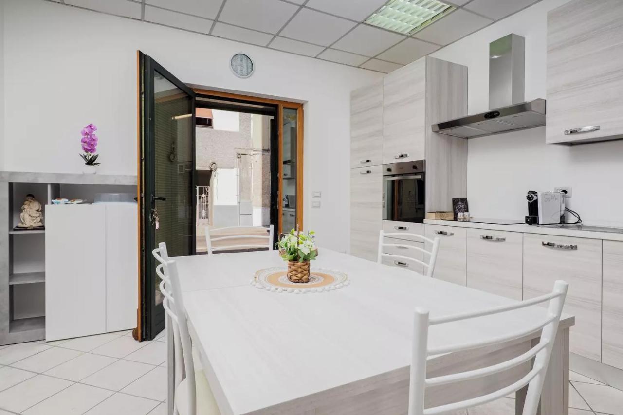 Saint Simplicio House Apartment Олбия Екстериор снимка